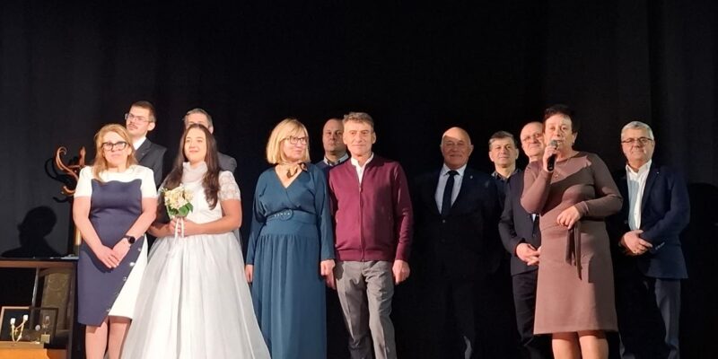 „Przed sklepem jubilera”